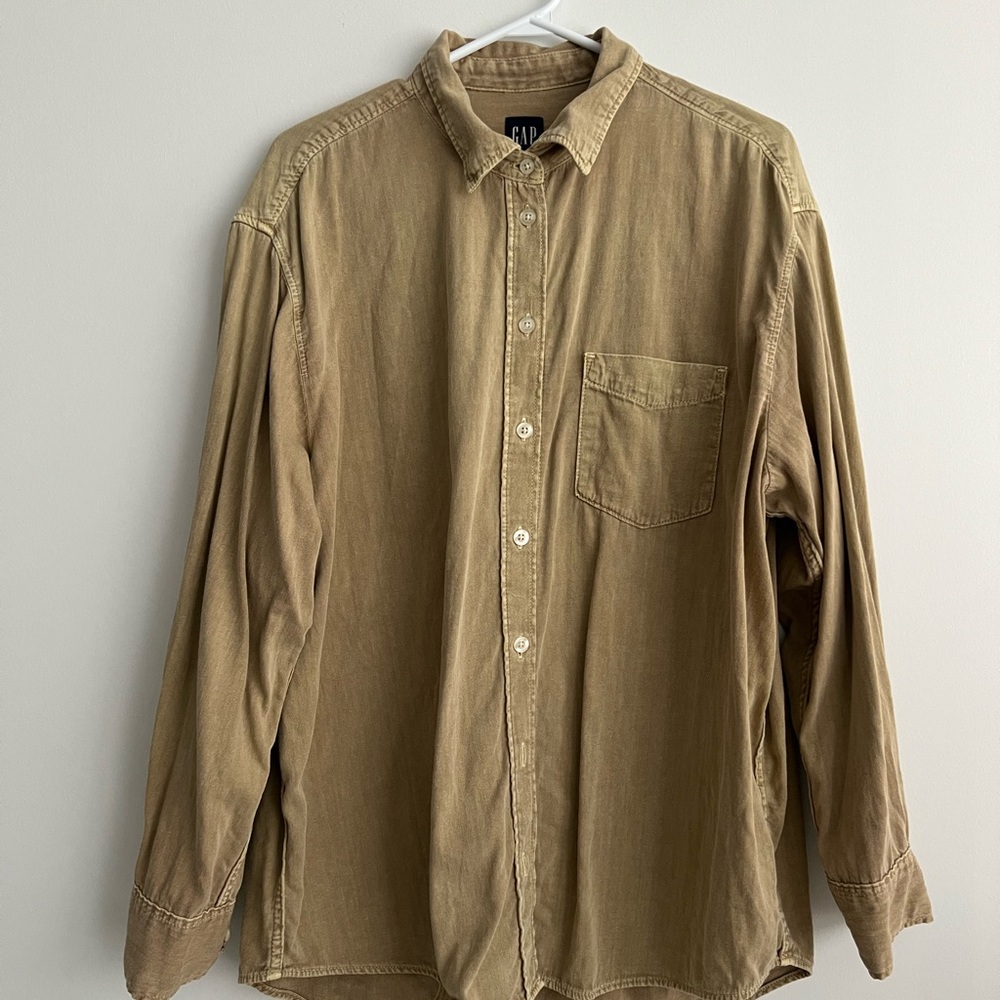 Men’s Gap 100% Cotton Heavy Knit Khaki Beige Brown Button Up Shirt Size M